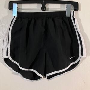Nike Black‎ White Sportswear Workout Athletic Shorts